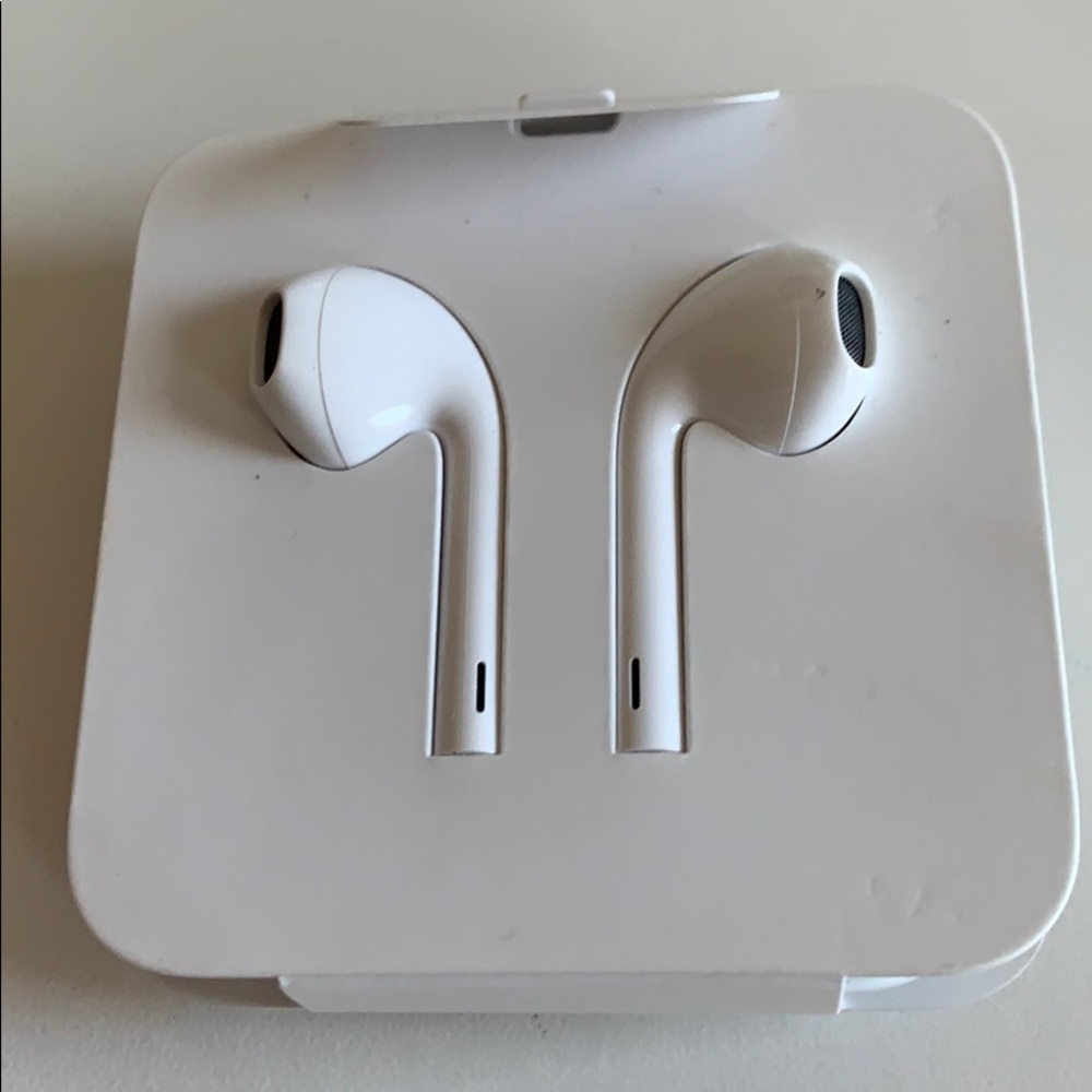 New Original Apple Earbuds